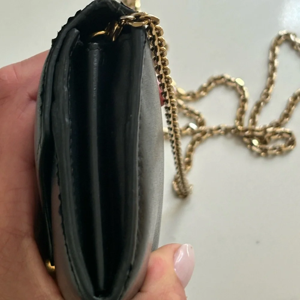 Fendi Black and Gold Crossbody Bag with Envelope Design - Picture 6 of 12